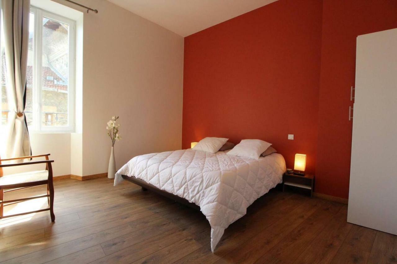 Appartement Spacieux Et Confortable La Roche-de-Glun Exterior foto